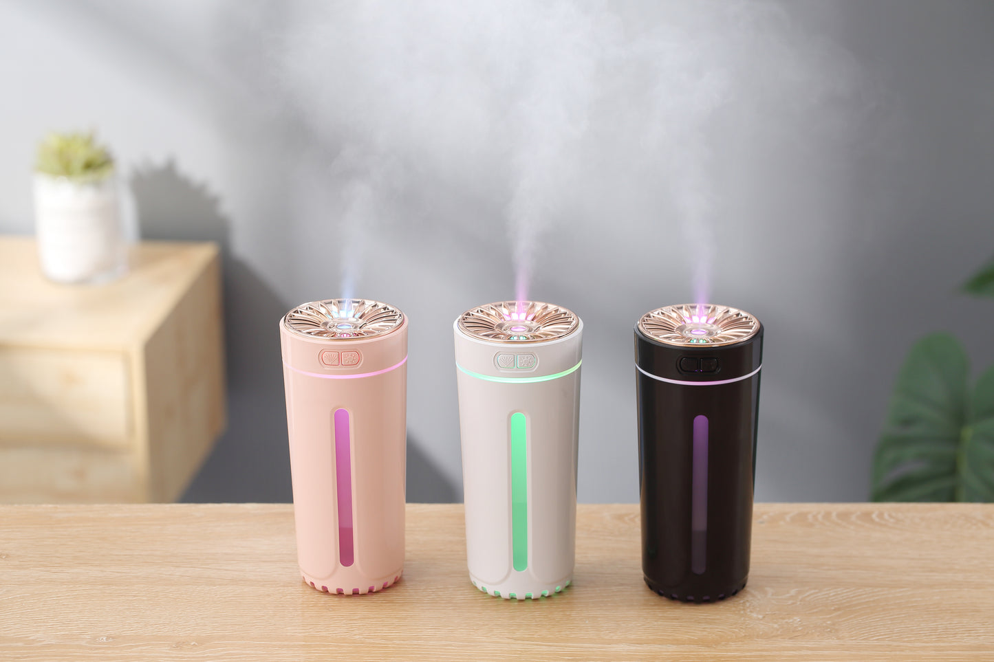 Colorful Night Light USB Car Aromatherapy Humidifier - Silent & Portable